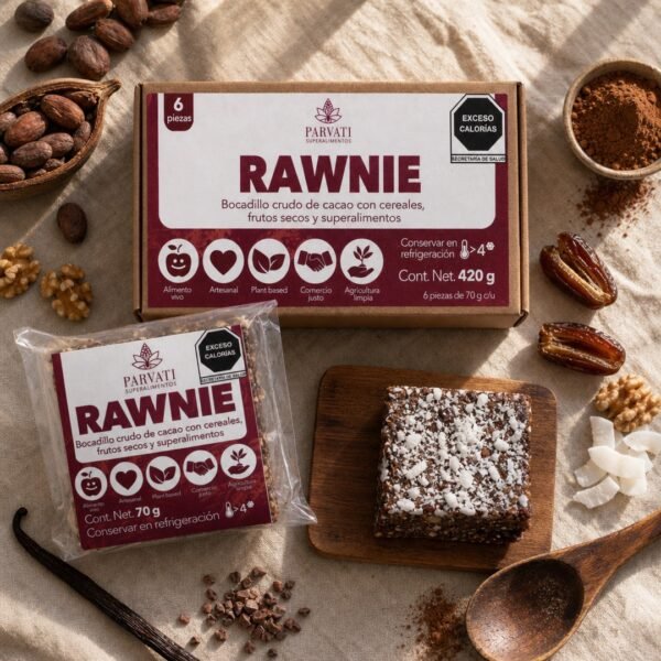 RAWnie flatlay — superalimentos en cada bocado Vista aérea flatlay de RAWnie raw vegano de Parvati