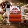 Super Chorizo Parvati - Chorizo vegano artesanal mexicano en presentacion sobre mesa de madera